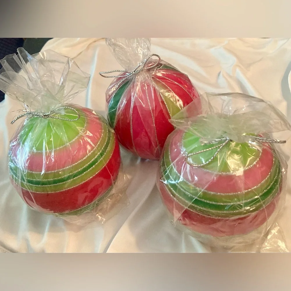 NWT Talbots Festive Gold Striped Holiday Unscented Wax Candles Set of 3